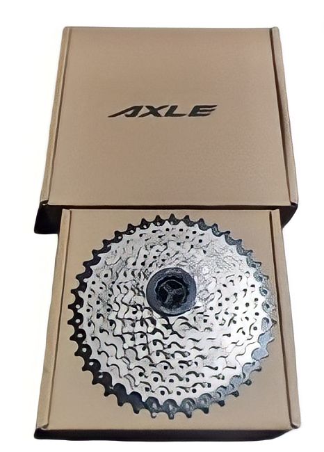 CASSETTE SPROCKET AXLE
